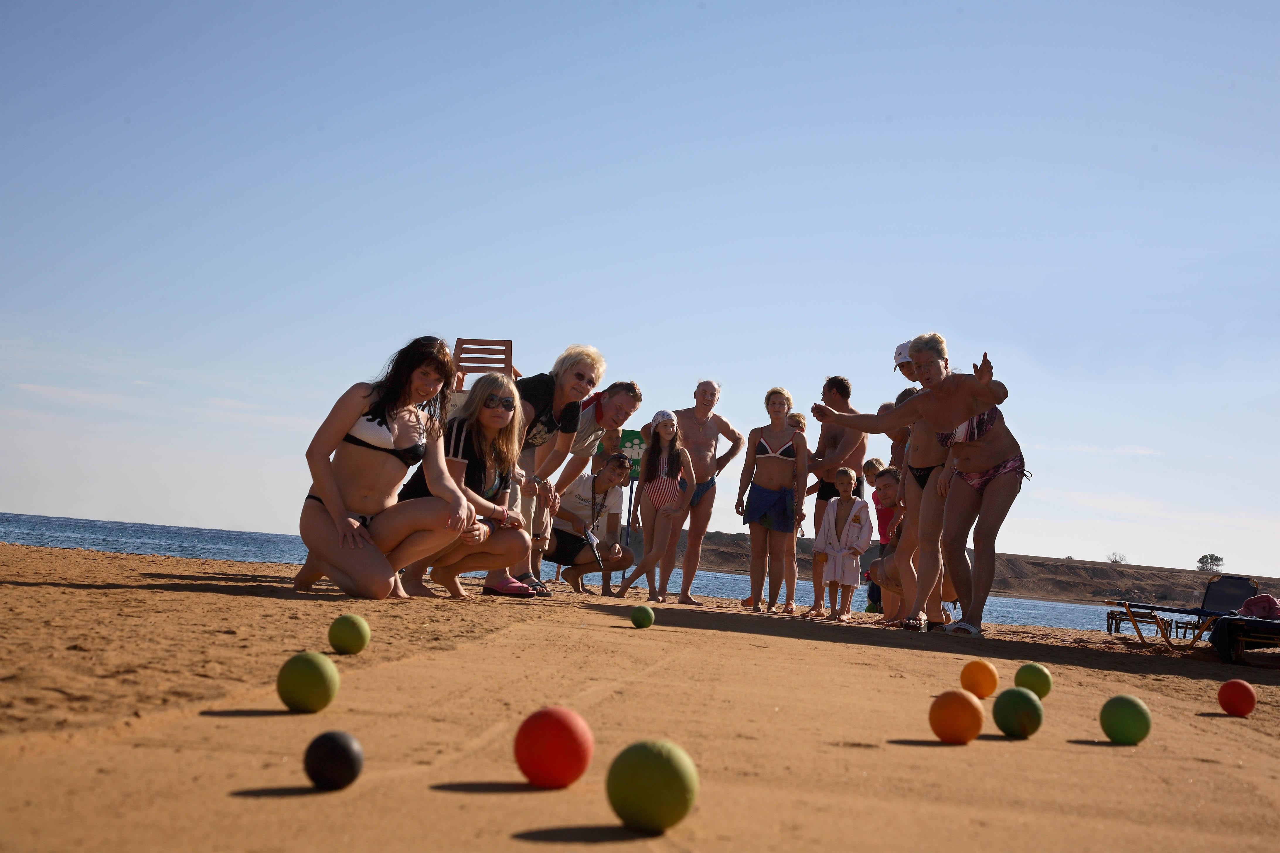 Iberotel Palace - Adults Friendly 16 Years Plus Sharm el-Sheikh Exterior photo Boule players on a beach